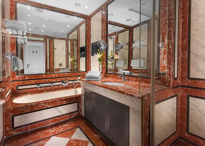 Art Nouveau Palace Hotel